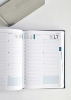 Blanja DNEVNI PABLO PLAVI, šivani, B5, dim:16,5x22,5cm, 320 str. P/20