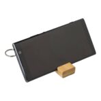 Bamboo key chain phone stand Kian - Slika 4