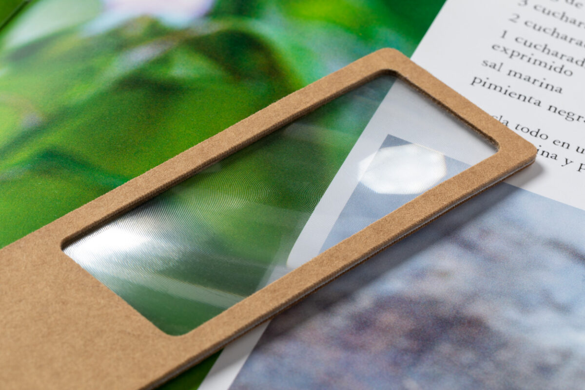 Niffy magnifier bookmark - Image 4