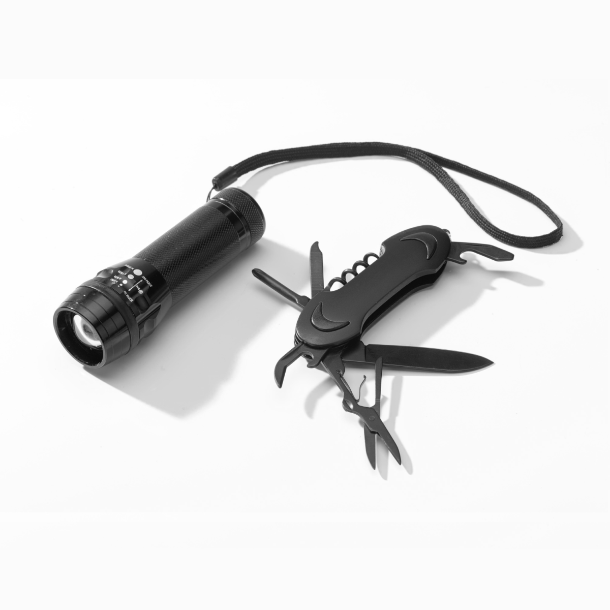 SET COLORADO I: LED TORCH AND A POCKET KNIFE - Image 4